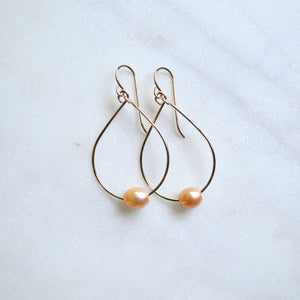 Mini Peach Pearl Teardrop 