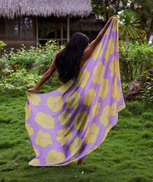 Hibiscus Lemonade Pareo: 67 x 43 in