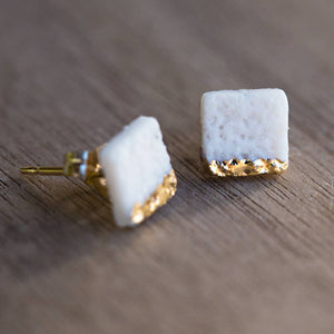 Coral Stud Square (55-CSS)