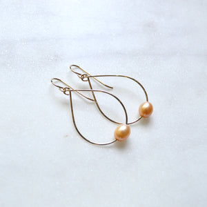 Mini Peach Pearl Teardrop 