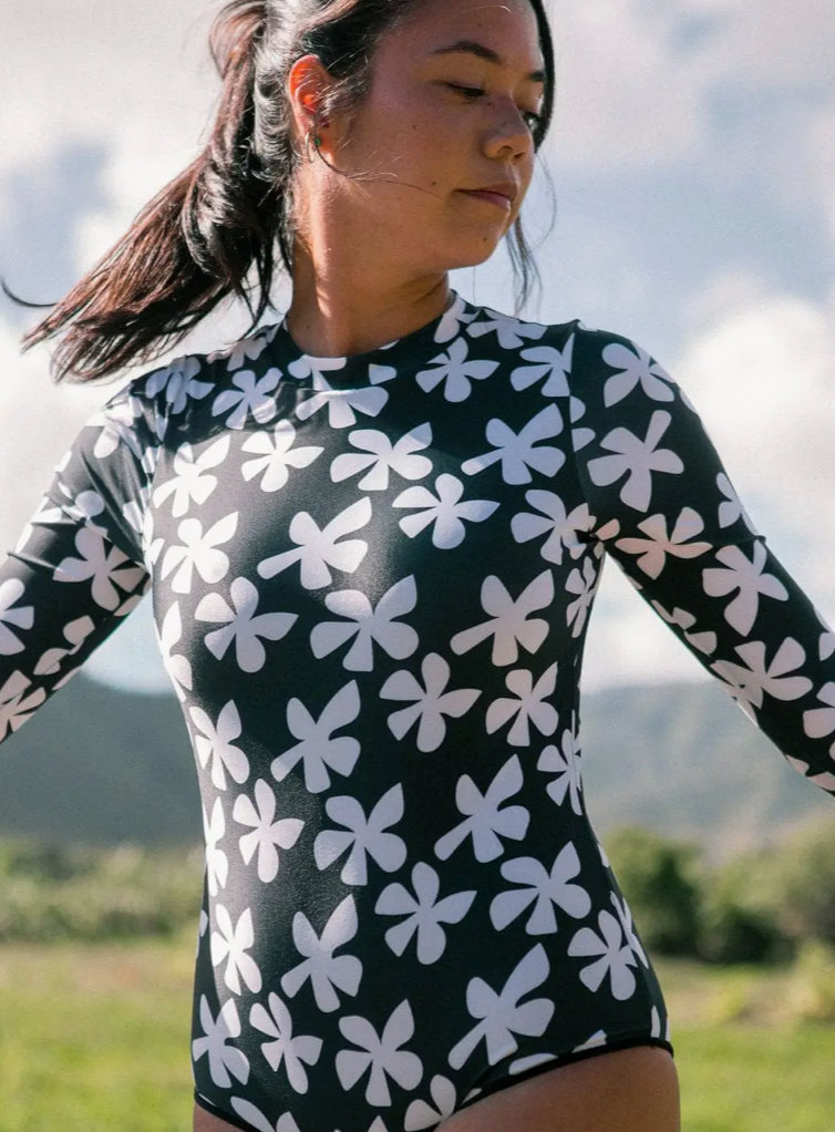 Women's Long Sleeve Zip Up in Black Plumeria