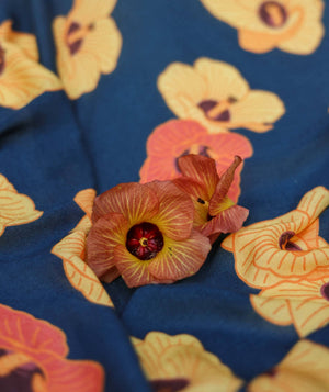 Navy Hau Pareo: 67 x 43 in