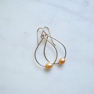 Mini Peach Pearl Teardrop 