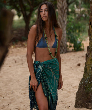 Kalo Pareo - Green: 67 x 43 in