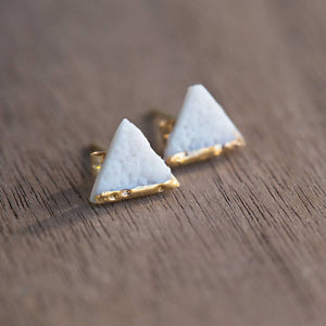 Coral Stud Triangle (55-CST)