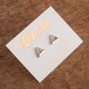 Botanical Stud Triangle (55-BST)