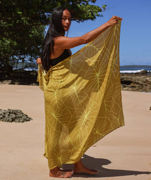 Kalo Glow Pareo: 67 x 43 in